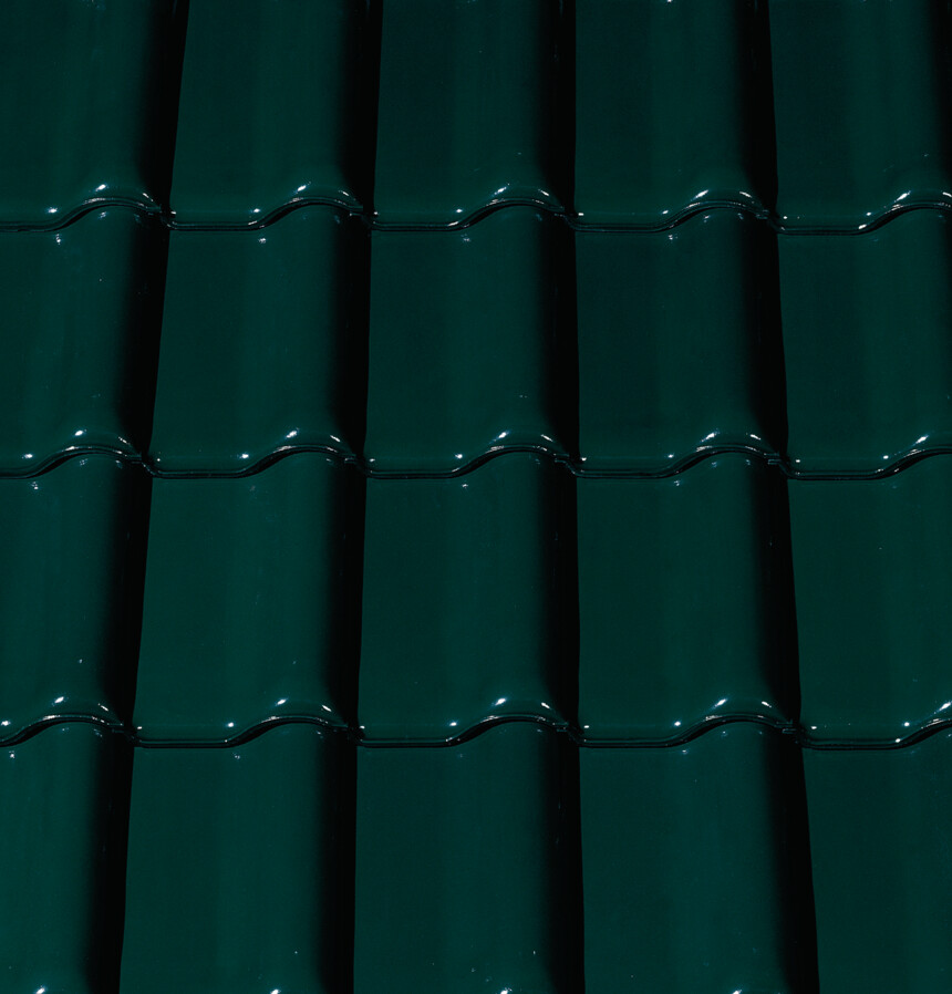 Verde închis   glazură – laying